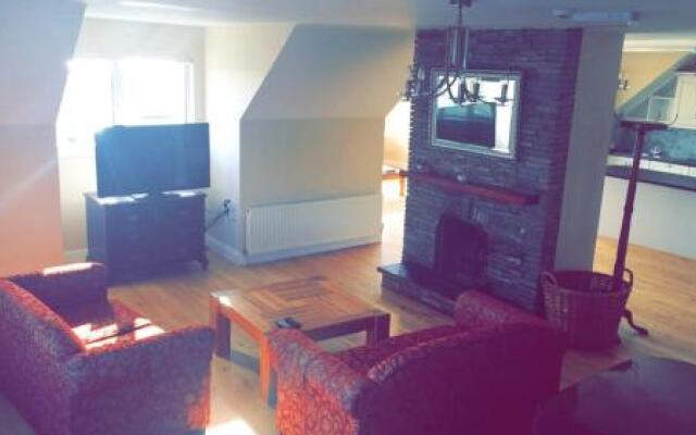Lehinch Lodge - Guest House