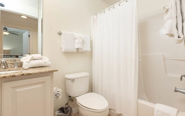 Colonnades 1403 4 Bedroom Condo