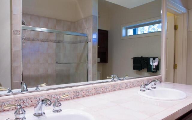 Villa 5-Broken Top-Hot Tub-2BR/2B