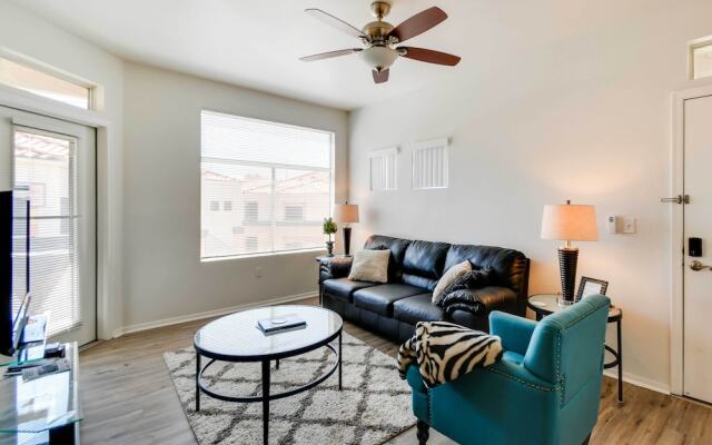 12 Mi to Old Town: Condo w/ Pool & Balcony!