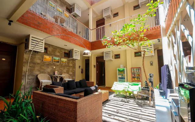 Airy Sumber Pajajaran Utara Satu 44 Solo