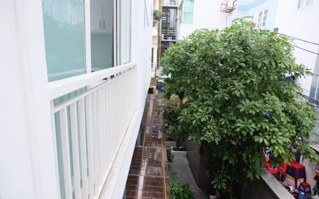 The Arrivals Home-District 3-10stars-SG center