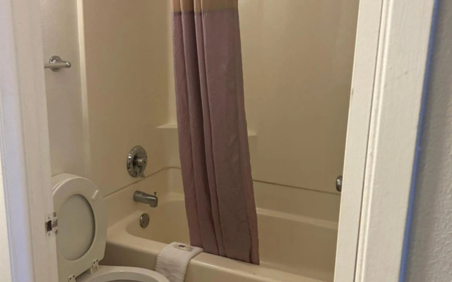 Motel 6 Austin, TX - North Central