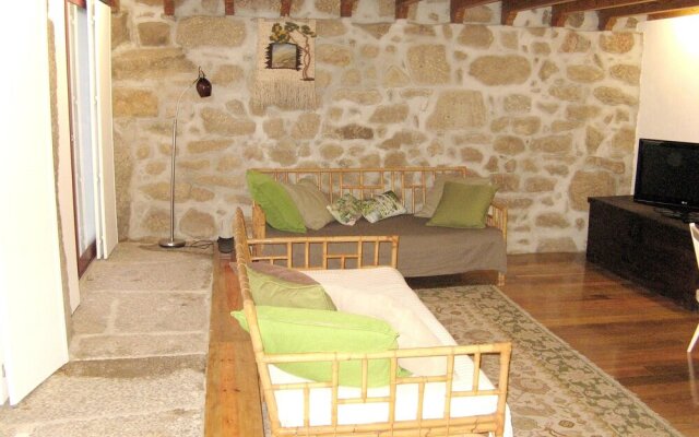 House With 2 Bedrooms in Povoa de Lanhoso, With Wonderful Mountain Vie