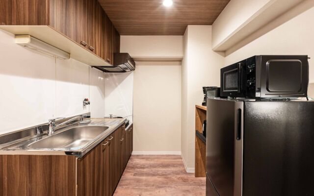 Bird Land in Shinsaibashi east