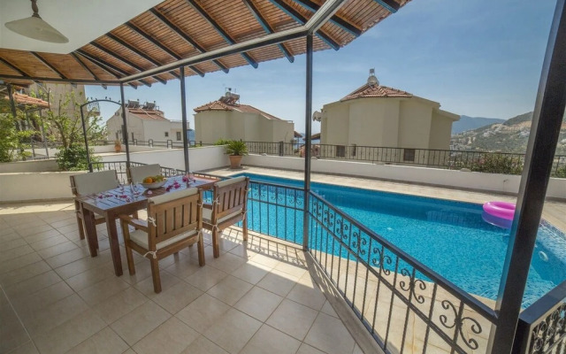 Villa Dolce Vita by Akdenizvillam