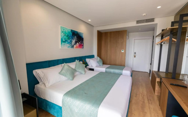 Ames Hotel & SPA