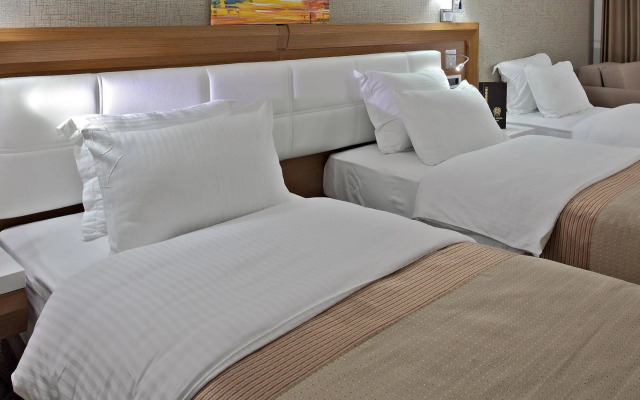 Selcuk Hotel Sems-i Tebrizi