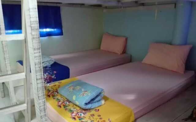 K & M House - Hostel