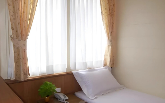 Baan Dinso Hostel