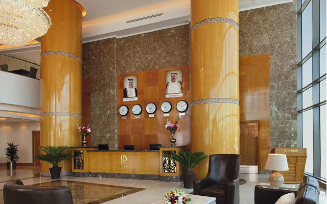 Grand Hotel