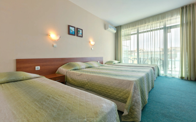 L&B Hotel
