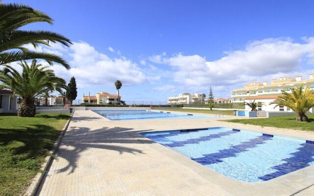 Disinfected Apartment - Armação de Pera with Pool by Homing