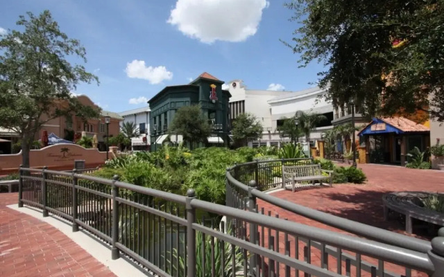 4114 Vista Cay