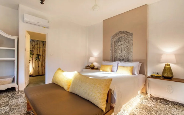 PinkPrivate Sanur - for Cool Adults Only