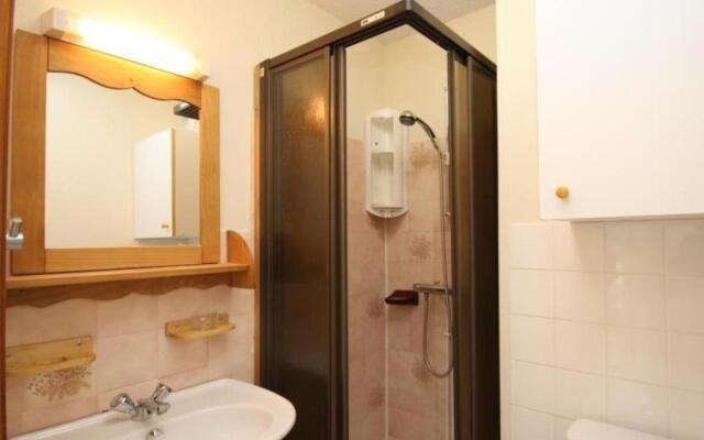 Appartement Mont-Dore, 1 pièce, 2 personnes - FR-1-608-55