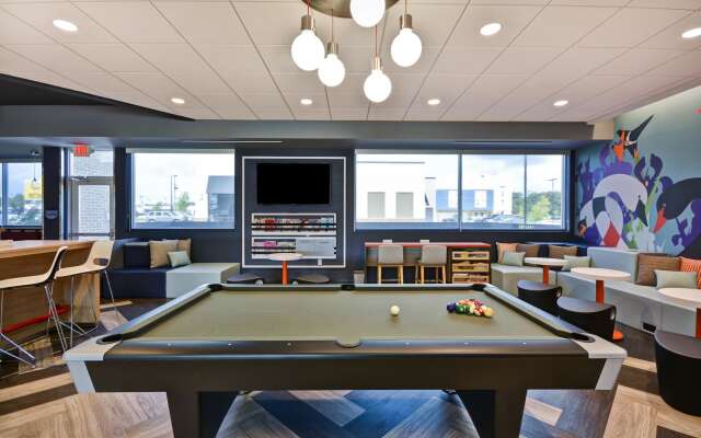 Tru by Hilton Sumter