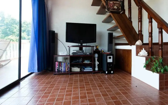 Whitehouse Travel inn Sm Tabinay
