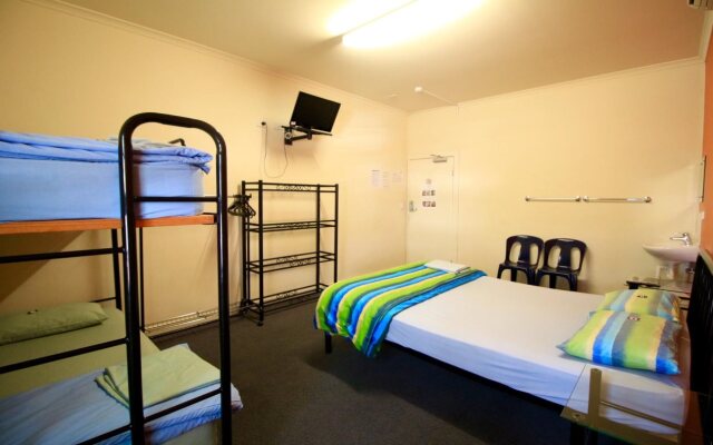 The Guesthouse - Hostel