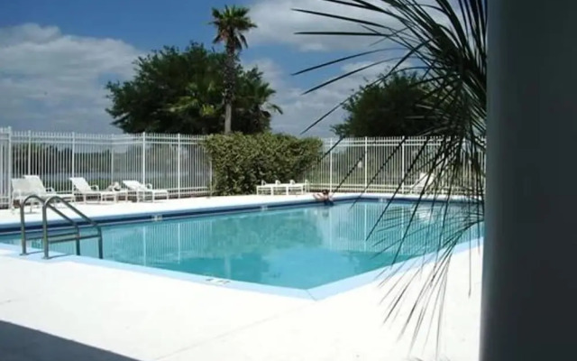 Bridgewater Crossing