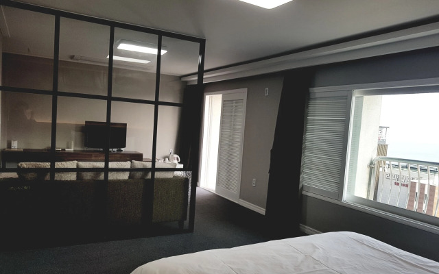 Ocean View Hotel