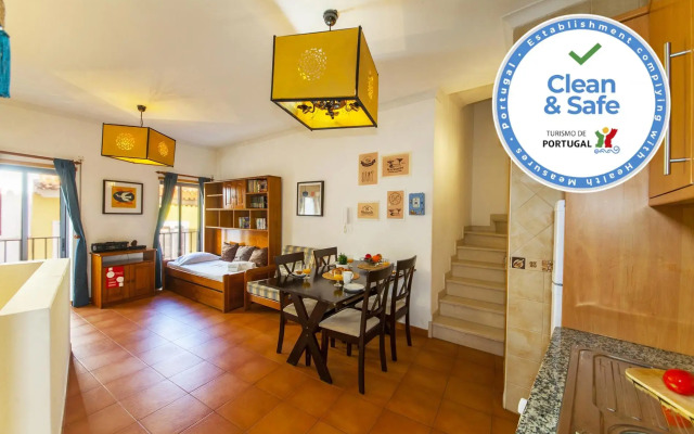 A09 - Super Central Duplex Apartment