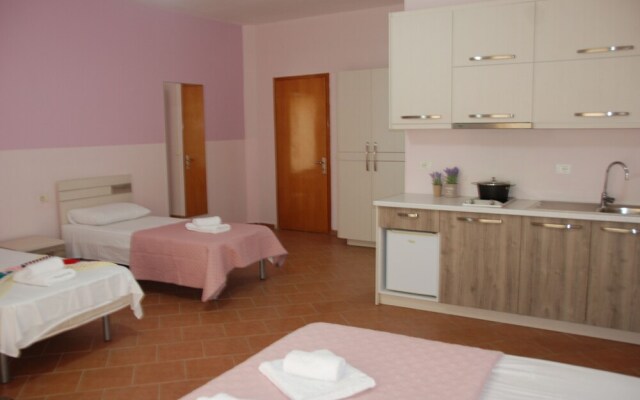 Judi Aparthotel