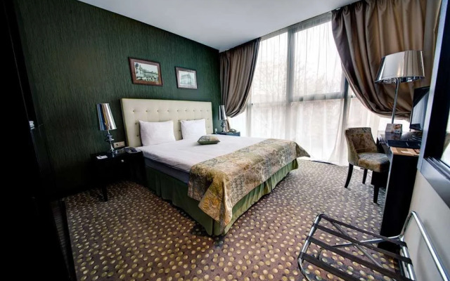 Golden Tulip