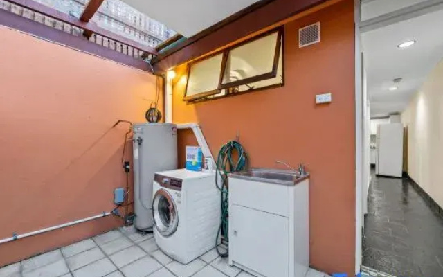 Facilitated 4 BR / ICC&Darling Harbour-8 mins walk