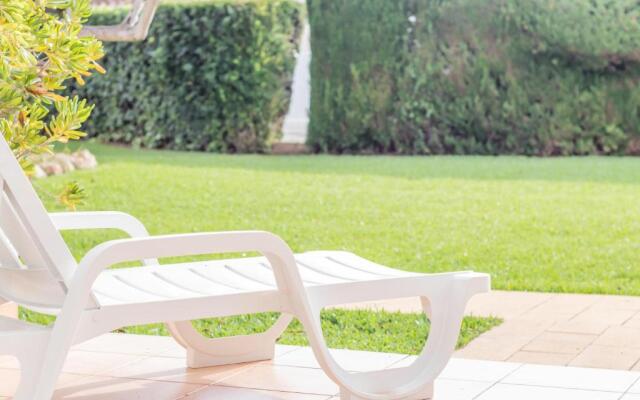 Well equipped 1 Bedroom Bungalow