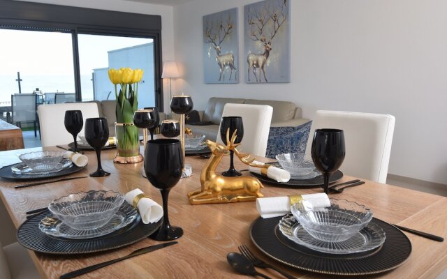 Ariston Luxury Garden Apt W Private Pool