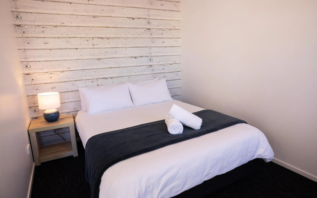 Haka House Taupo – Guest Rooms – Taupo