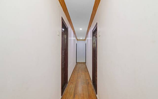 OYO 71930 V Guest Inn