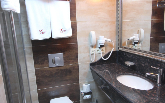 Grand Corner Hotel - Boutique Class