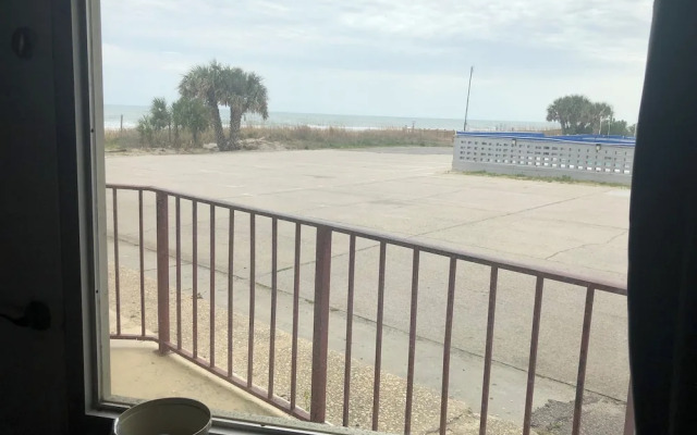 Gazebo Inn Oceanfront