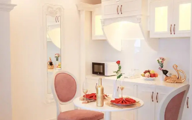 Couple Retreats - Romantic Apartment