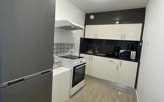 Charming 2-bed Apartment in Kallithea