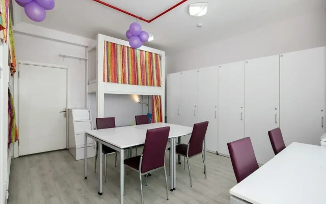 Evim Hostel Kadikoy