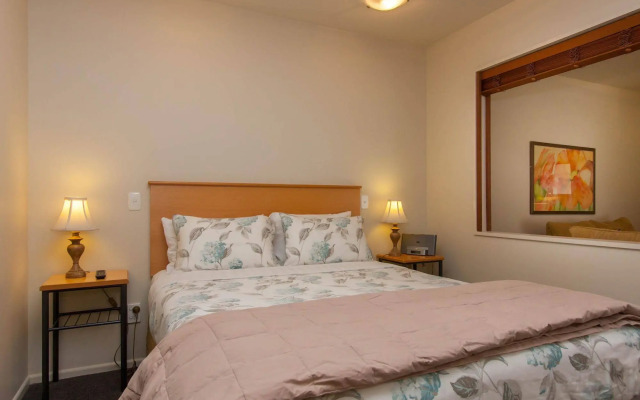 Lorenzo Motor Lodge