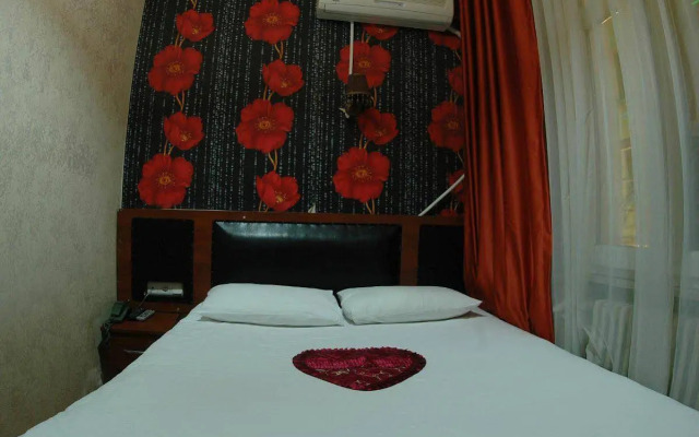 Emin Hotel