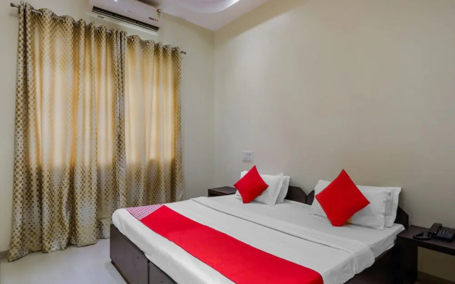 OYO 22349 Hotel Rainbow Inn