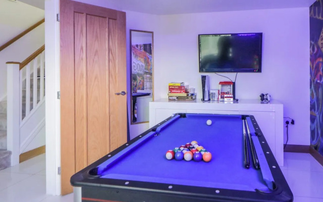 2 White Rock Court