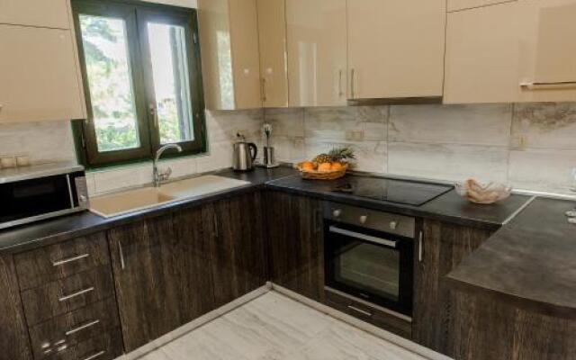 Summer House Pefkochori
