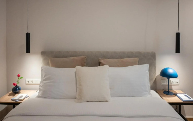 IRA Hotel