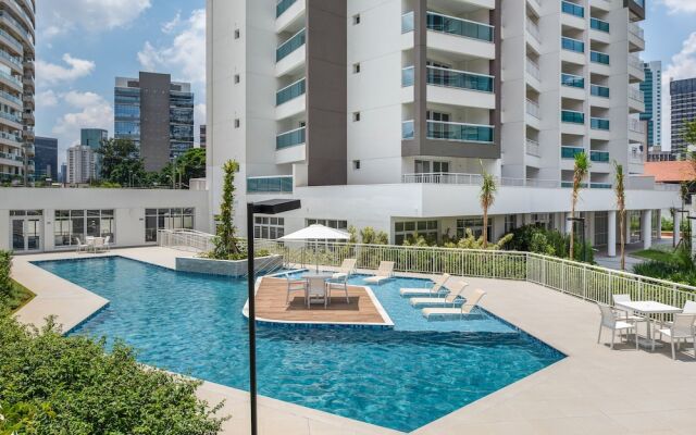Summit Pinheiros by Okaeri Home Aparts