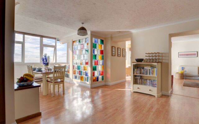 1 Devon Beach Court