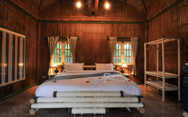 Reewa Waree Resort