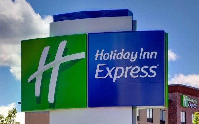 Holiday Inn Express Corpus Christi Beachfront, an IHG Hotel