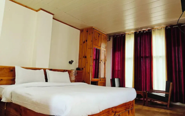 Hotel Savi Shallidrishya