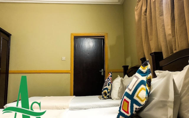 Airport Side Hotel